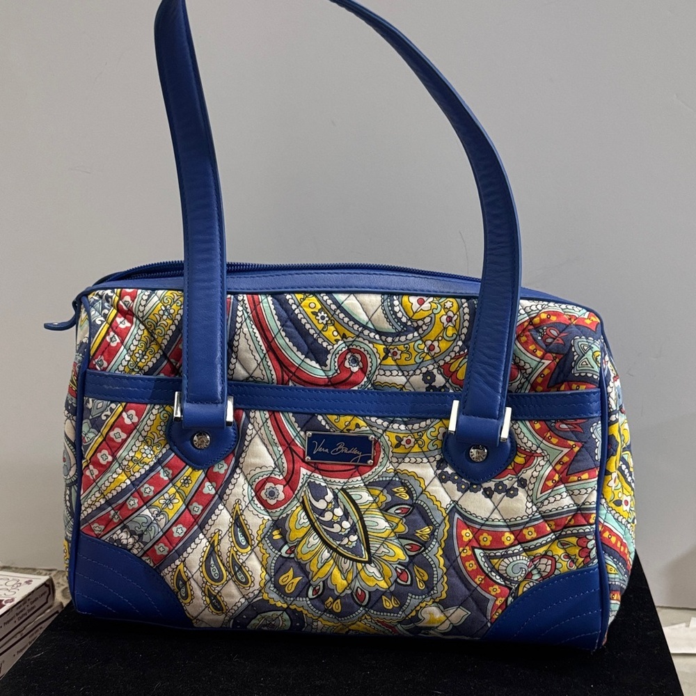 Vera Bradley Royal Blue Quilted Paisley Purse 12" x 9" x 4½" 
Satchel